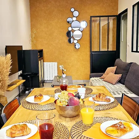 Apartament Refuge Urbain - Ideal Pour Familles & Amis - Calme En Plein Centre-ville - Wifi Debit - Netflix - Machine A Laver - Gare, Cathedrale De Reims, Commerces, Restaurants & Transports En Commun Accessibles A Pied En Moins De 10 Minutes