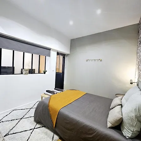 Refuge Urbain - Ideal Pour Familles & Amis - Calme En Plein Centre-ville - Wifi Debit - Netflix - Machine A Laver - Gare, Cathedrale De Reims, Commerces, Restaurants & Transports En Commun Accessibles A Pied En Moins De 10 Minutes * Reims