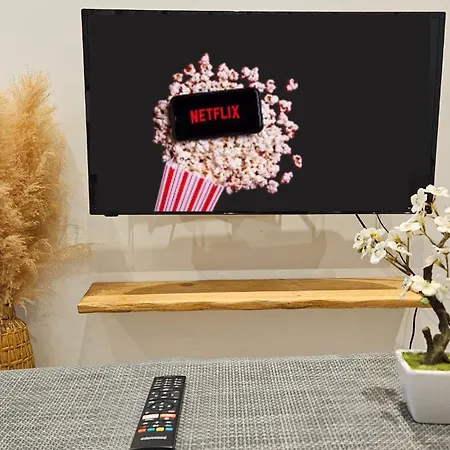 Refuge Urbain - Ideal Pour Familles & Amis - Calme En Plein Centre-ville - Wifi Debit - Netflix - Machine A Laver - Gare, Cathedrale De Reims, Commerces, Restaurants & Transports En Commun Accessibles A Pied En Moins De 10 Minutes Daire Reims