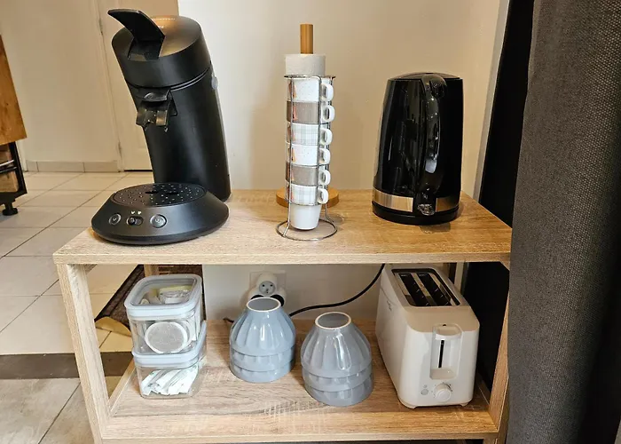 Апартаменты Refuge Urbain - Ideal Pour Familles & Amis - Calme En Plein Centre-ville - Wifi Debit - Netflix - Machine A Laver - Gare, Cathedrale De Reims, Commerces, Restaurants & Transports En Commun Accessibles A Pied En Moins De 10 Minutes Реймс