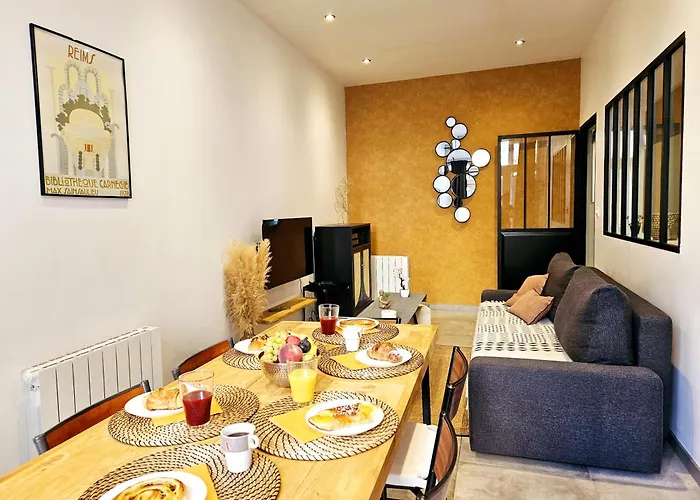 Refuge Urbain - Ideal Pour Familles & Amis - Calme En Plein Centre-ville - Wifi Debit - Netflix - Machine A Laver - Gare, Cathedrale De Reims, Commerces, Restaurants & Transports En Commun Accessibles A Pied En Moins De 10 Minutes Апартаменты